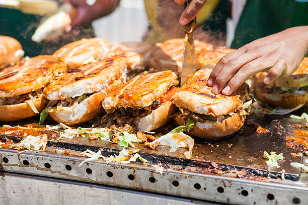 istock street food Tortas 485713848