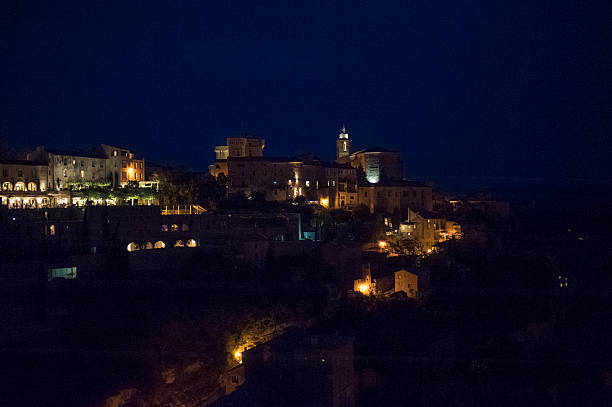 istock Night view of Gordes 485716292
