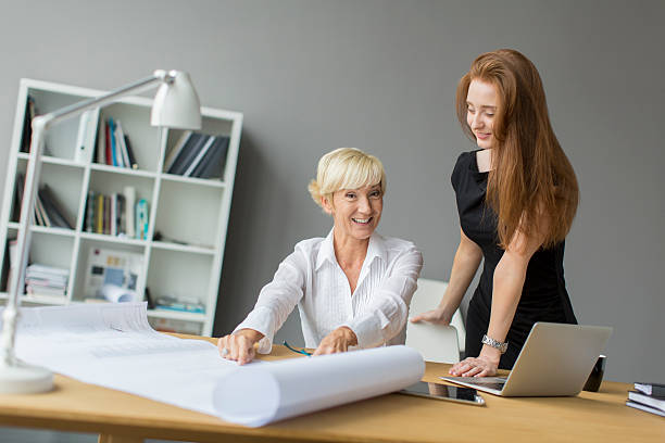 istock Women working in the office 485721312