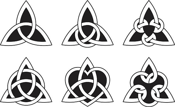 кельтским узлом с треугольными чашечками - celtic knotwork stock illustrations