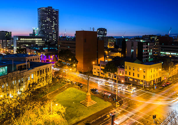 istock Night view of Melbourne city. Australia 485756692