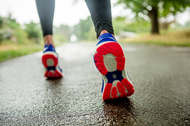 istock Trainers in the process of running 485758112