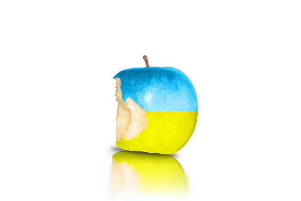 istock Ukrainian half biten apple on isolated white background 485765552
