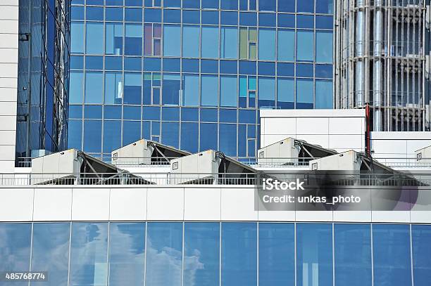 Industrial Sistema De Ventilación Foto de stock y más banco de imágenes de 2015 - 2015, Acero, Aire libre