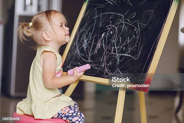 Little Girl Pictures Stock Photo - Download Image Now - 2015, Artist, Cheerful