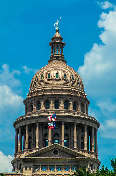 istock Texas State Capitol Building Vertical Sunny Austin 485784630