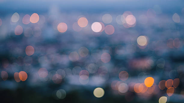 istock Out of Focus City Lights 485792590