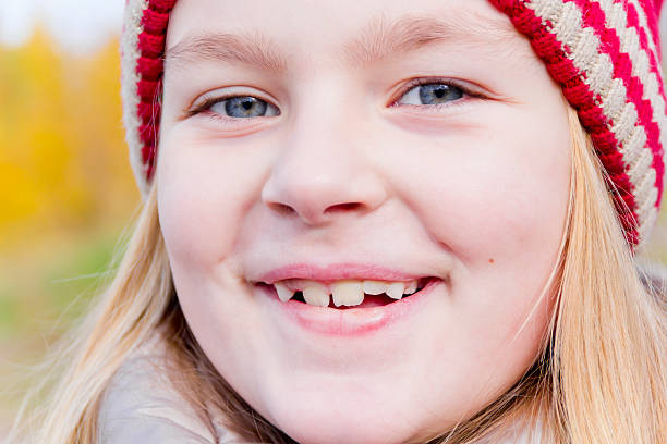 istock Cute girl in red hat 485794538