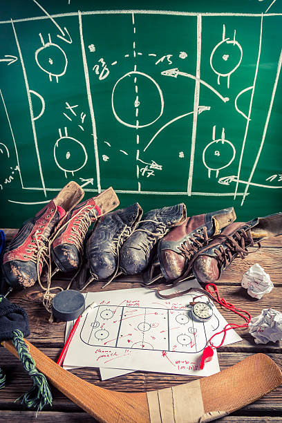 istock Formation tactics in hockey 485810036