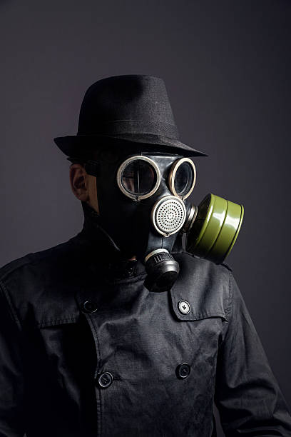 istock Man in gas mask 485812396