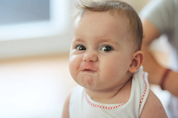 168 000+ Bébé Humour Photos, taleaux et images libre de droits - iStock |  Bébé parc, Bébé oeuf, Vieux humour