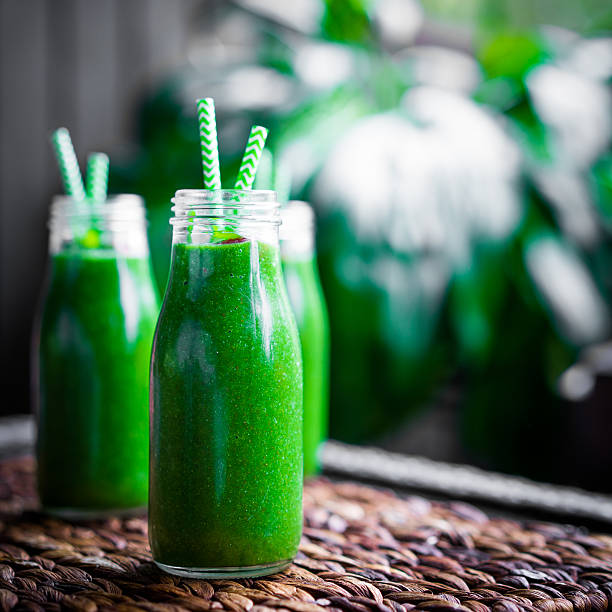istock Fresh green smoothie outdoors 485816940