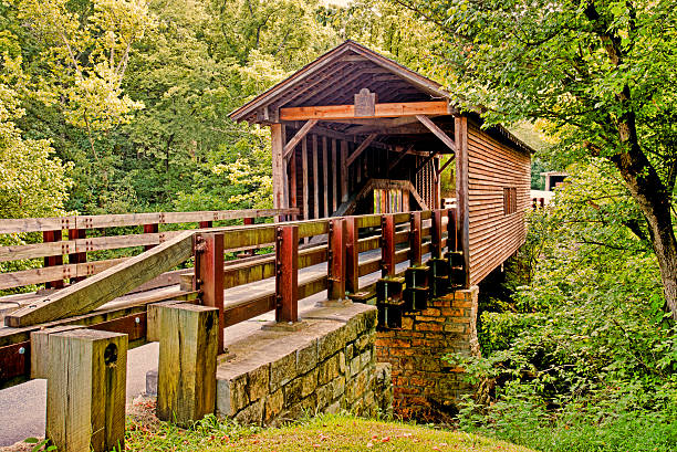 istock Beautiful old wooden covered bridge in Appalachia. 485835362