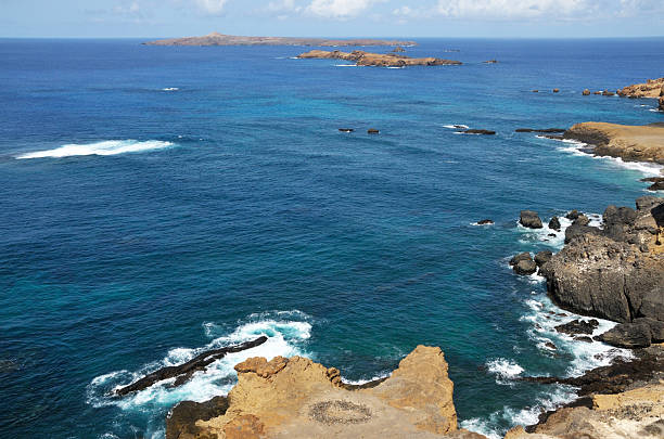 istock Islet of Djeu at sea 485842708
