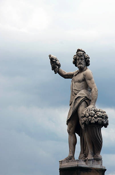 istock Italian Stone Statue on a bridge in Florence, Italy 485852944