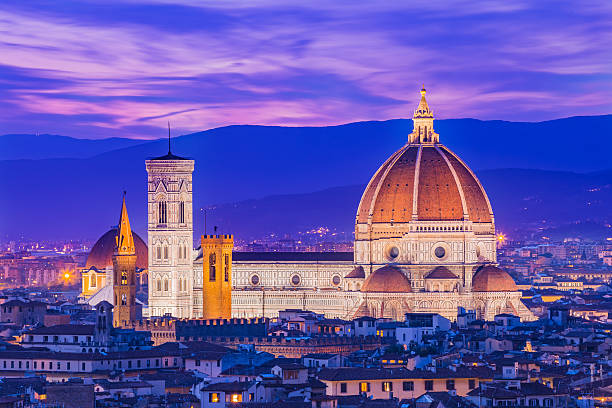 istock Twilight at Duomo Florence in Florence, Italy 485854540