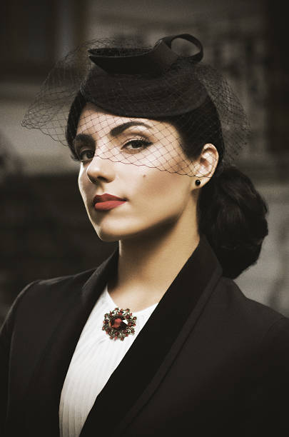 istock Young woman in retro styled costume (ancient ver) 485854616