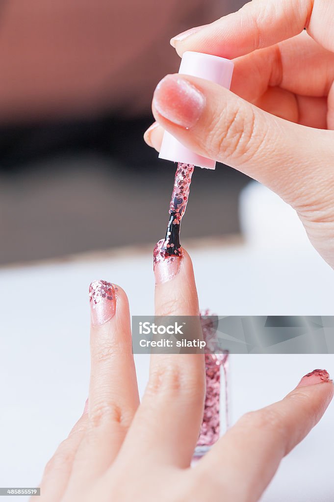 Peinture ongles - Photo de Adolescent libre de droits