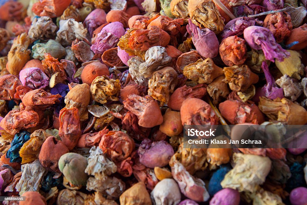 Especiarias no mercado de Marrakech, Marrocos - Foto de stock de Barraca de Mercado royalty-free