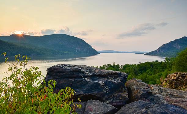 cold spring, little stony point new york - cold spring foto e immagini stock