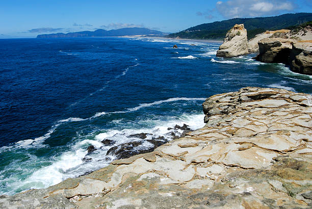 istock Beautiful Day at Cape Kiwanda 485860624