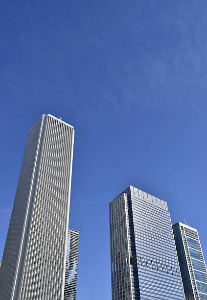 istock Modern skyscraper buildings of Chicago city 485862617