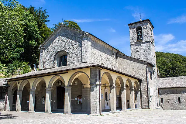 la Verna.Franciscan sanctuary, in Tuscany, Italy, It is famous for being the place where St. Francis of Assisi would have received the stigmata.
