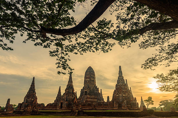 wat chaiwatthanaram - wat chaiwattanaram stock-fotos und bilder