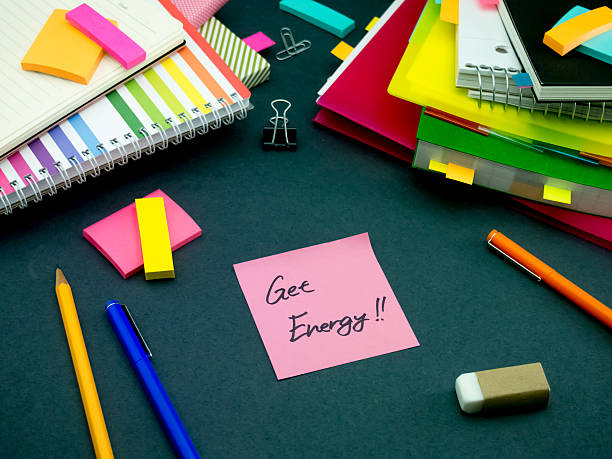 istock Somebody Left the Message on Your Working Desk 485873996