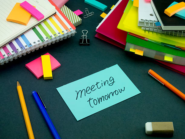 istock Somebody Left the Message on Your Working Desk; Meeting Tomorrow 485874486