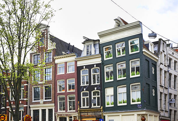 アムステルダム旧市街にます。tm - gable ストックフォトと画像