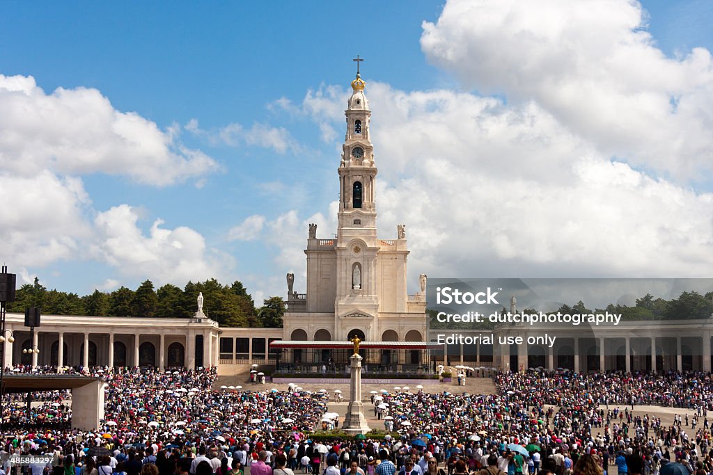 Santuário de Fátima localizado em Portugal - Foto de stock de Basílica royalty-free