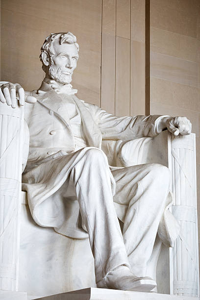 istock Statue of Abraham Lincoln 485883827