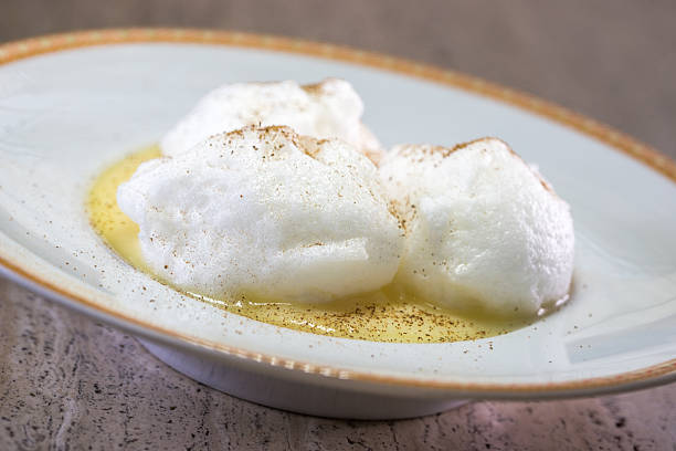 Oeuf a la Neige - Snow Egg - Floating Islands