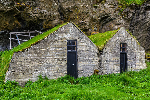 istock Traditional Icelandic turf house (with grass roof) 485891472
