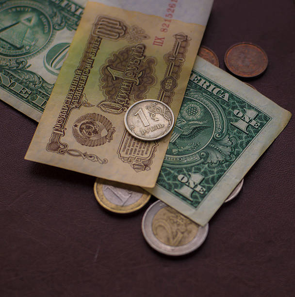 istock Euro and Dollar on the table 485902338