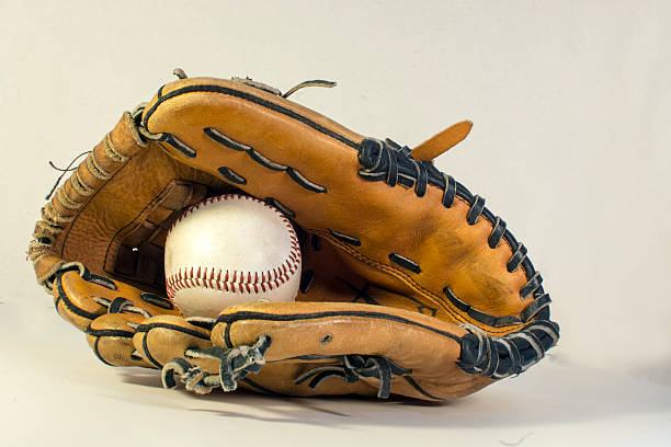 istock Isolated baseball glove with baseball 485904810