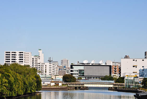 istock City near river 485907282