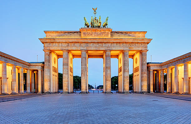 istock Berlin Gate, Brandenburg at night, Germany 485913396