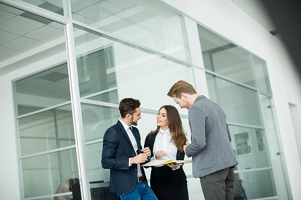 istock Young people in the office 485917500