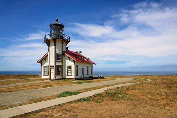 faro cabrillo point, california - point cabrillo sea pacific ocean sky foto e immagini stock