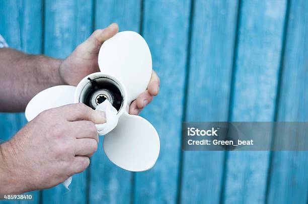 Propeller Foto de stock y más banco de imágenes de 2015 - 2015, Acero, Agua