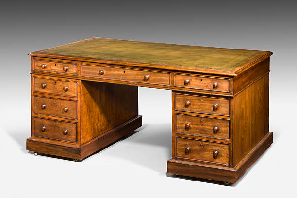 istock Old antique gentlemens desk with green leather top 485962850