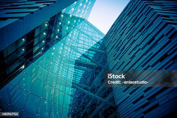 Moderne Glasbüro Architectur Stockfoto und mehr Bilder von Blaues Glas - Blaues Glas, Finanzen, Abstrakt