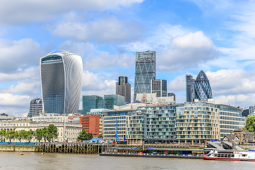 Shows the Tower of London as well as the skyscrapers 122 Leadenhall Street (the Cheesegrater), 20 Fenchurch Street (the Walkie talkie) and 30 St Mary Axe (the Gherkin). 