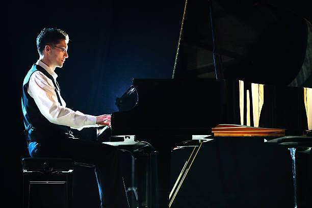 istock Male pianist in a concert. 485991722