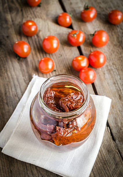 istock Sun dried and fresh tomatoes 485999231