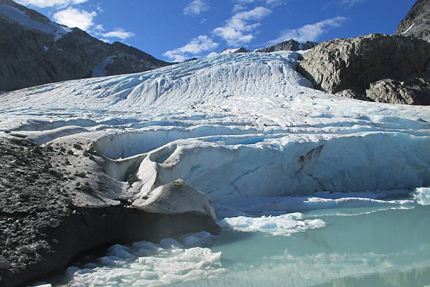 istock Icy frozen mountain landscape 486041548