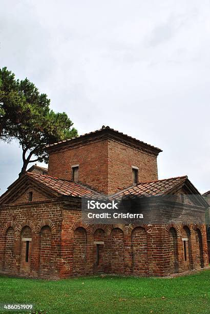 Mausoleo Di Galla Placidia - Fotografie stock e altre immagini di Antico - Condizione - Antico - Condizione, Cattedrale, Chiesa