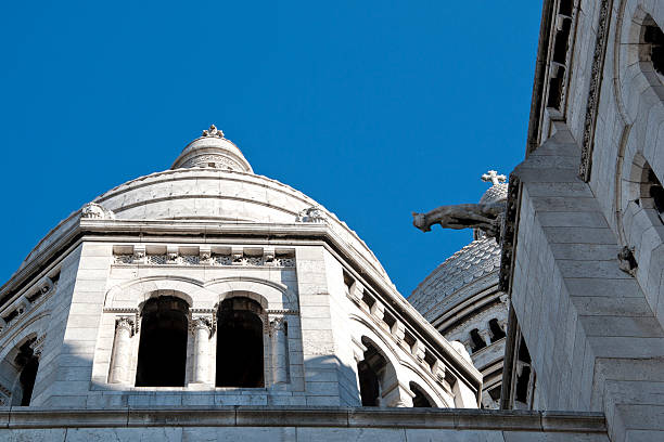 istock paris montmartre street 42 486072417